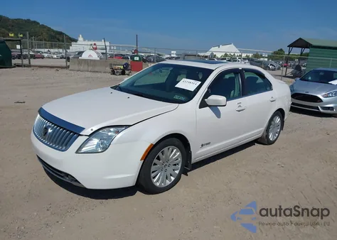 2010 Mercury Milan Hybrid from USA, damaged, VIN 3MEDM0L31AR660365